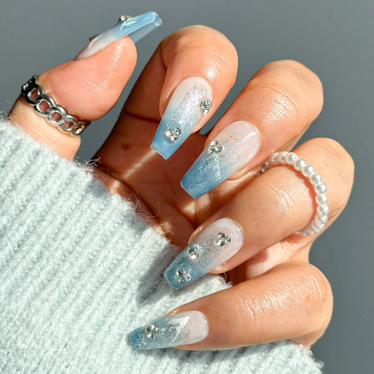 Prensa hecha a mano en Nail Blue Ocean Blend Fake Nails High-grade INS Wind se puede quitar 