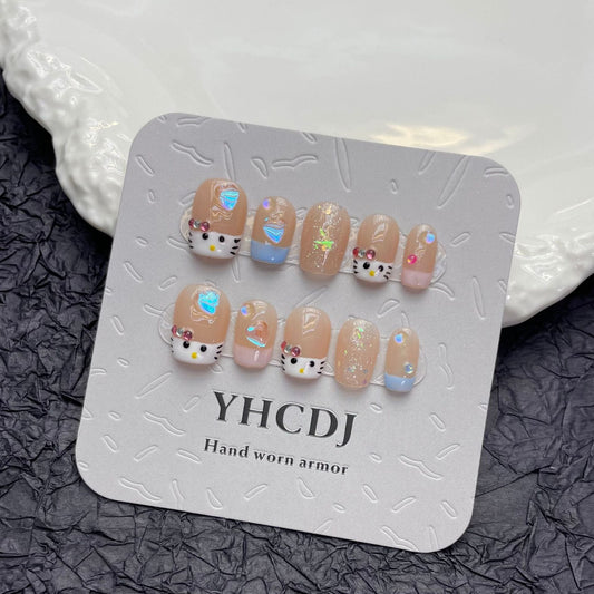 Pintado a mano Cute French Kitty Cat Nail Short y White Nail Versátil 