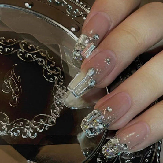 Presse à la main populaire sur l'ongle en gros diamant brillant brillant faux ongles nuptiale